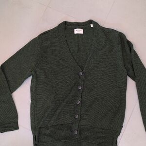 Elegant Dark Green Cardigan by [Brand]